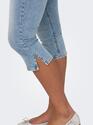 Only 15344812/Light Blue Denim Blush MW slit cap shorts NOOS